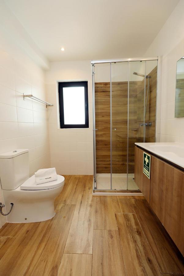 A57 - Lighthouse Apartment In Via Dona Ana Lagos Esterno foto